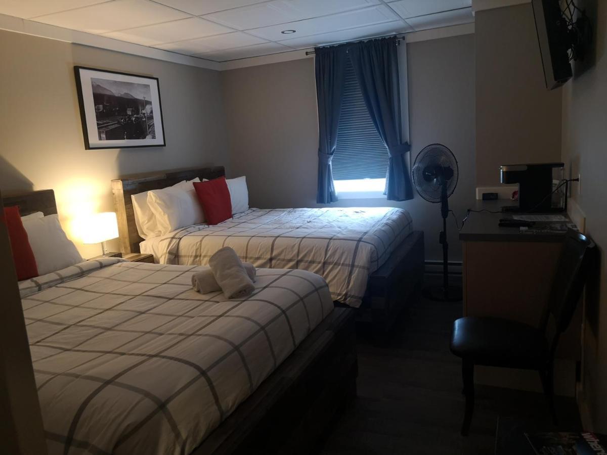 The Cache Hotel And Lodgings Golden Extérieur photo